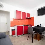 Gof Apartment